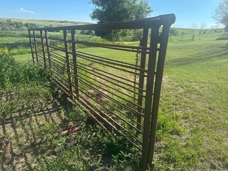**sold-onsite-only---no-online-bids-will-be-accepted**-livestock-equipment-image-14
