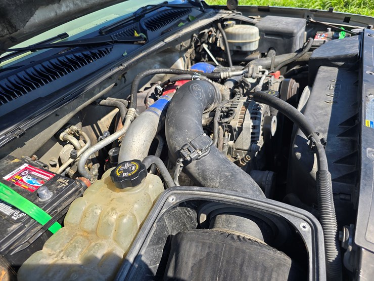 2003-chevrolet-2500-image-51