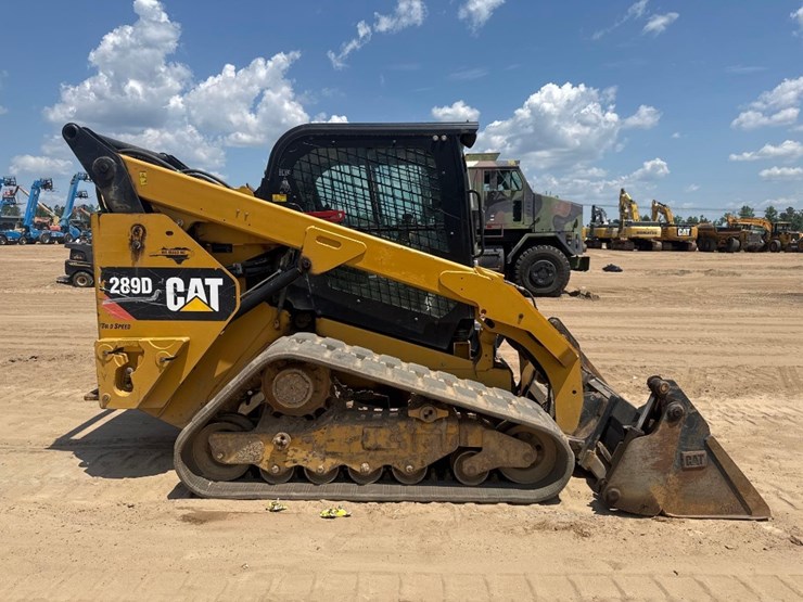 2015-caterpillar-289d-image-5