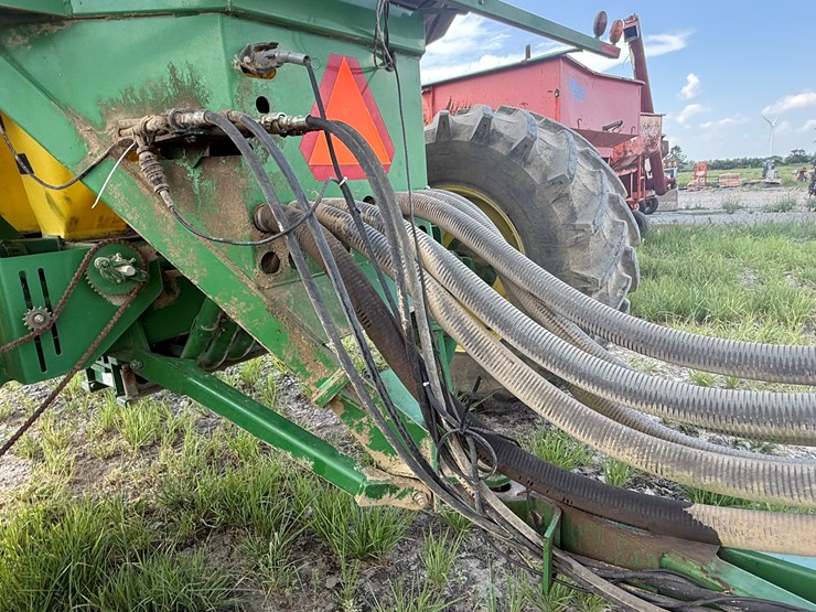 john-deere-1900-image-24