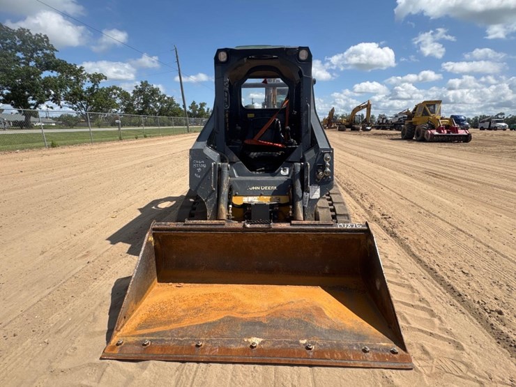 2019-deere-317g-image-3