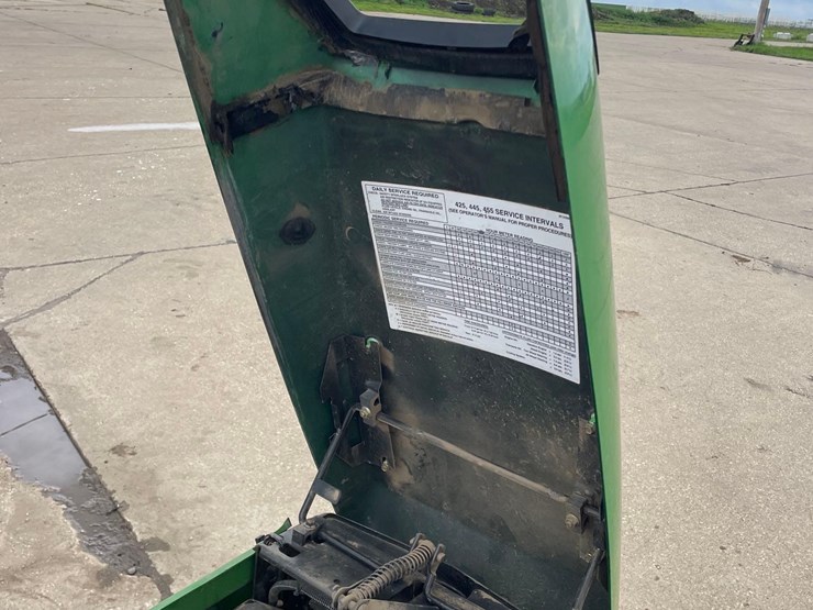 john-deere-425-image-24