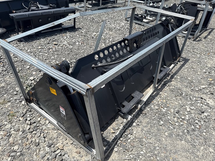 #2007-•-unused-jct-84”-combination-bucket-inv#:-31697-image-1