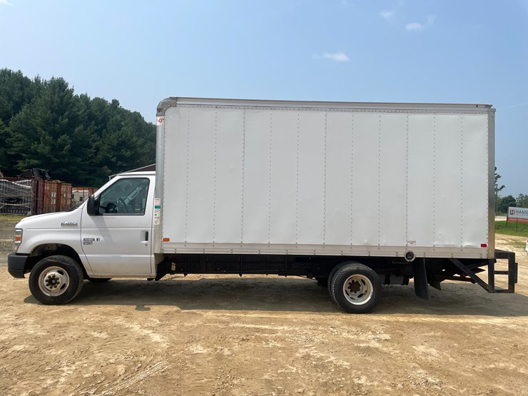 2018-ford-e450-image-8