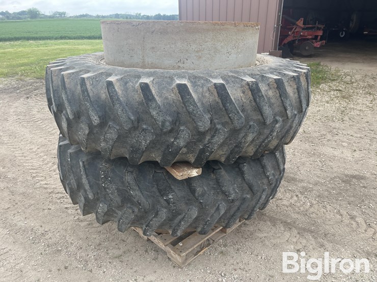 firestone-23-degree-all-traction-radial-18.4-42-clamp-duals-image-5