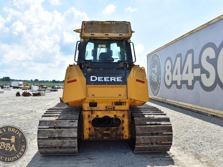 2019-deere-750k-lgp-image-15