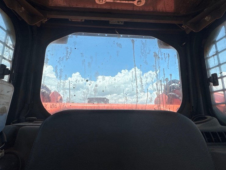 kubota-svl75-2-image-31