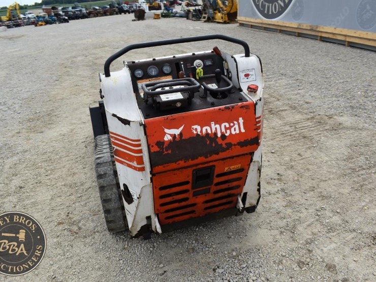 2005-bobcat-mt55-image-11