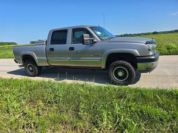 2003-chevrolet-2500-image-41