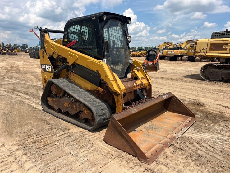 2016-caterpillar-259d-image-6