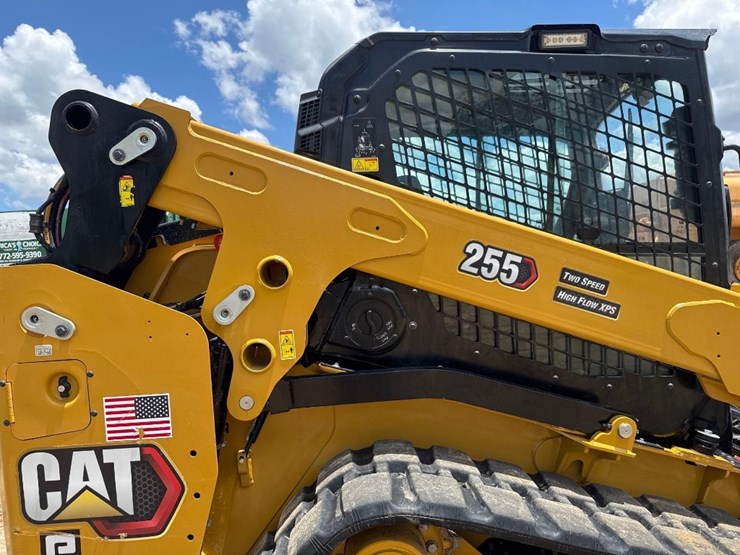 2024-caterpillar-255-skid-steer-image-22