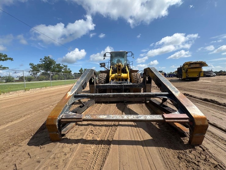 2019-komatsu-wa380-8-image-3