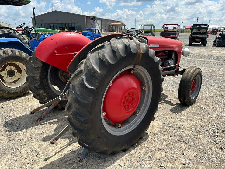 massey-ferguson-30-image-3