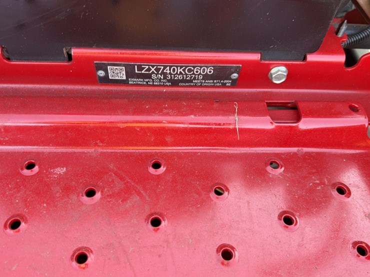#3083-•-exmark-lazer-z-x-series-zero-turn-mower-image-7