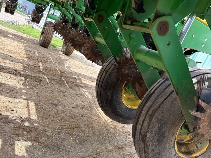 john-deere-1770nt-image-11