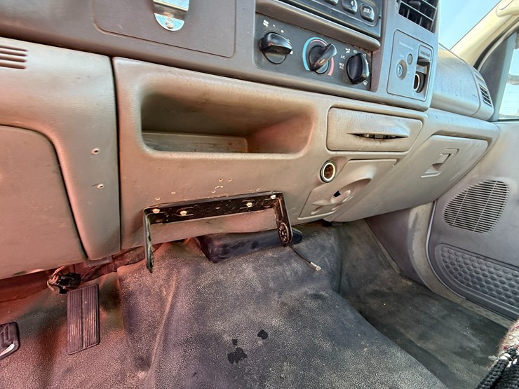 2001-ford-f350-image-50