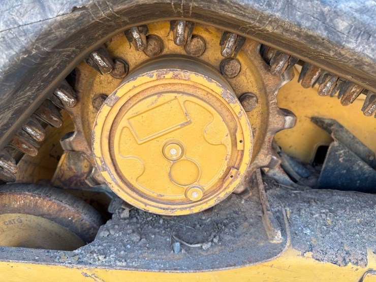 2014-caterpillar-259d-image-14