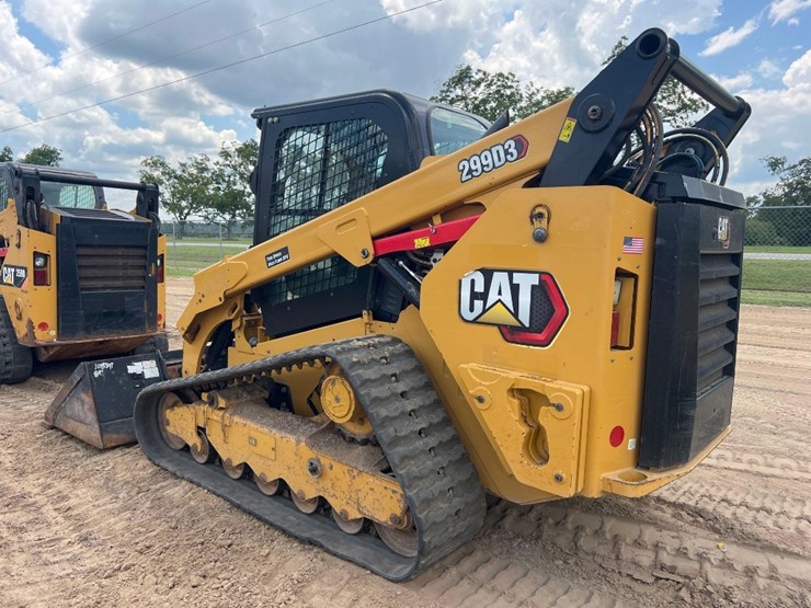 2023-caterpillar-299d3-image-2