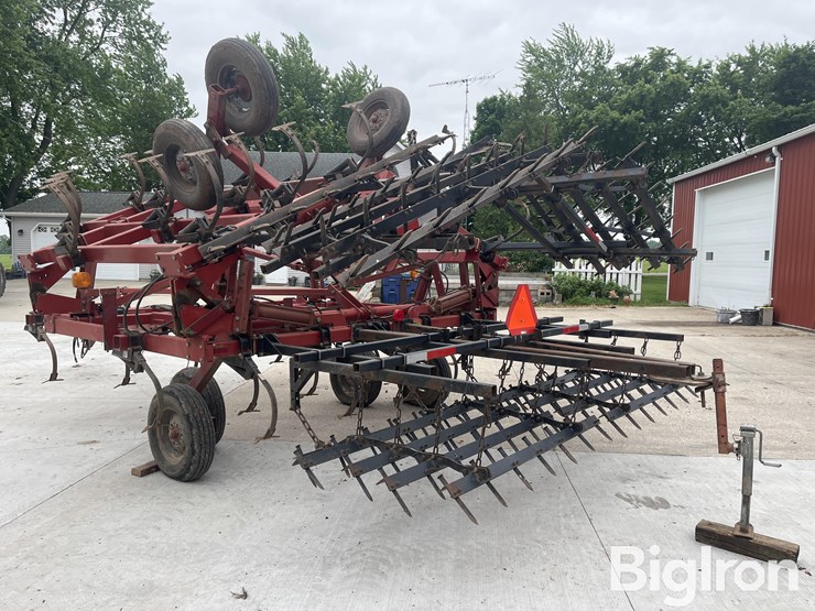 case-ih-4300-image-7