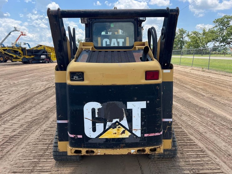 caterpillar-257b-image-3