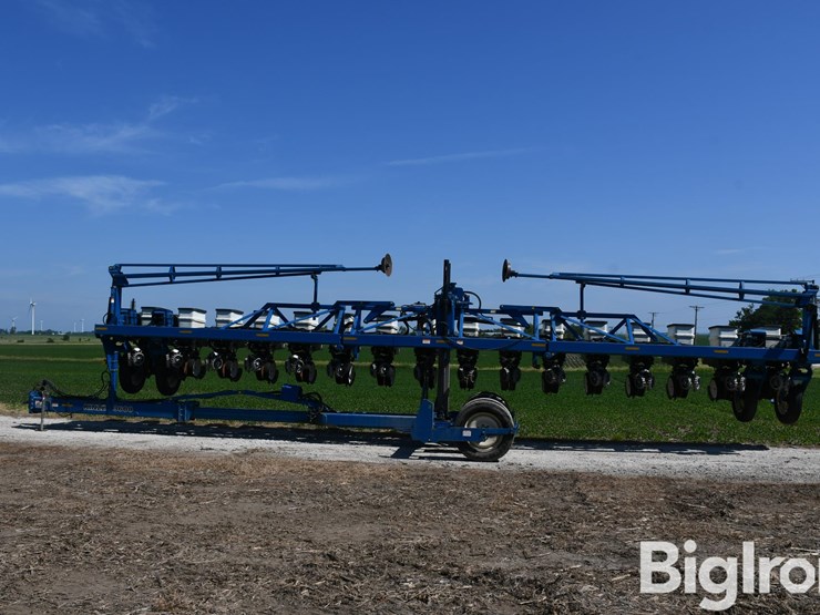 2007-kinze-3600-image-8