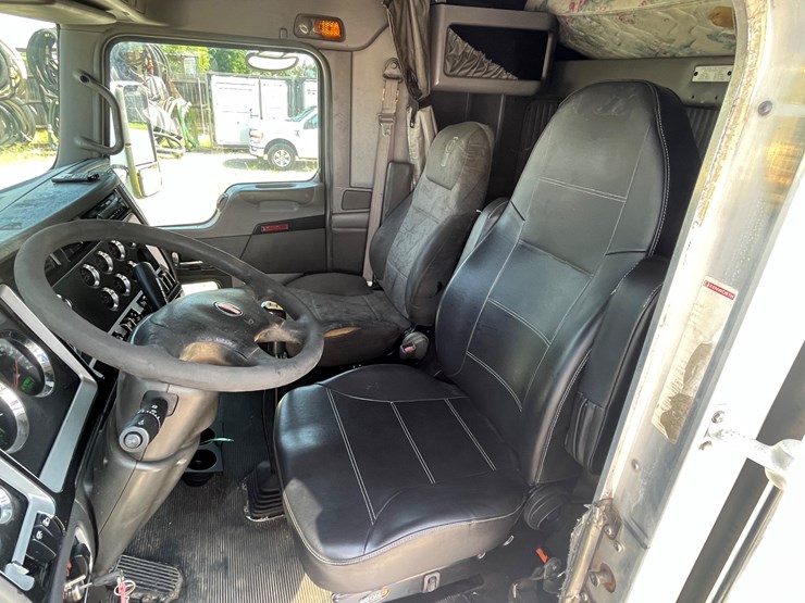 2006-kenworth-t600-image-24