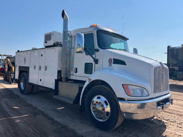 2010-kenworth-t270-image-6