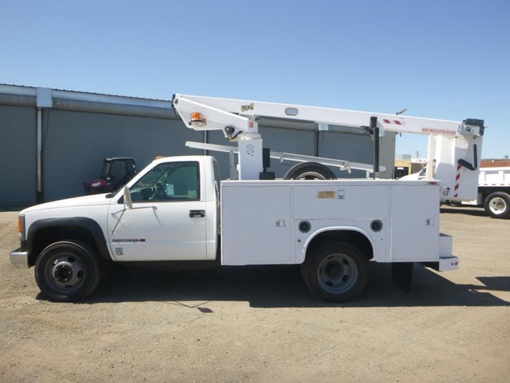 2000-gmc-3500-image-5