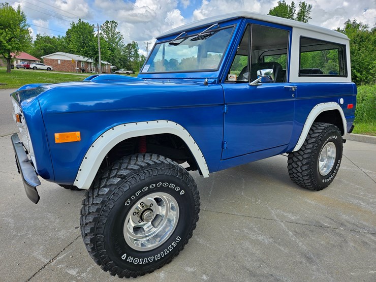 1974-ford-bronco-image-2