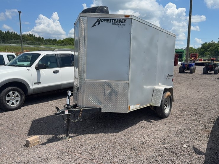 #3073-•-2018-homesteader-5'-x-10'-enclosed-trailer-image-1