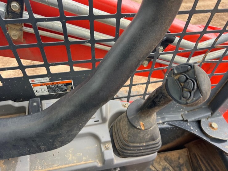 2019-kubota-svl65-2-image-27