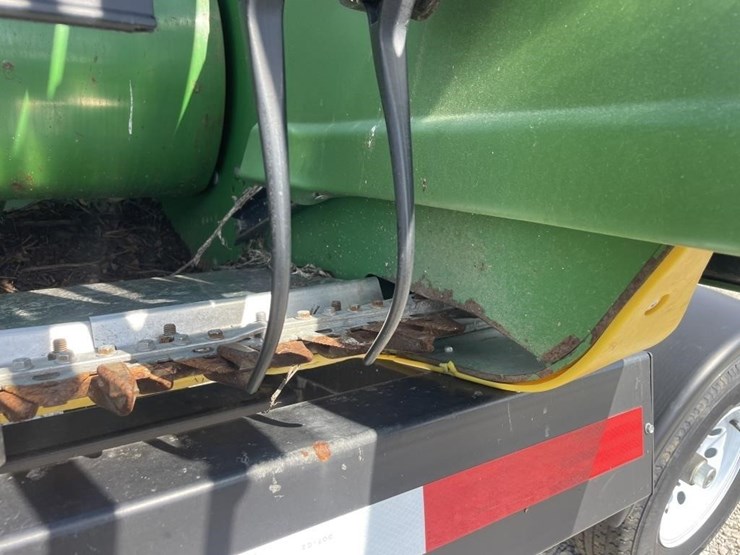 2017-john-deere-608fc-image-32
