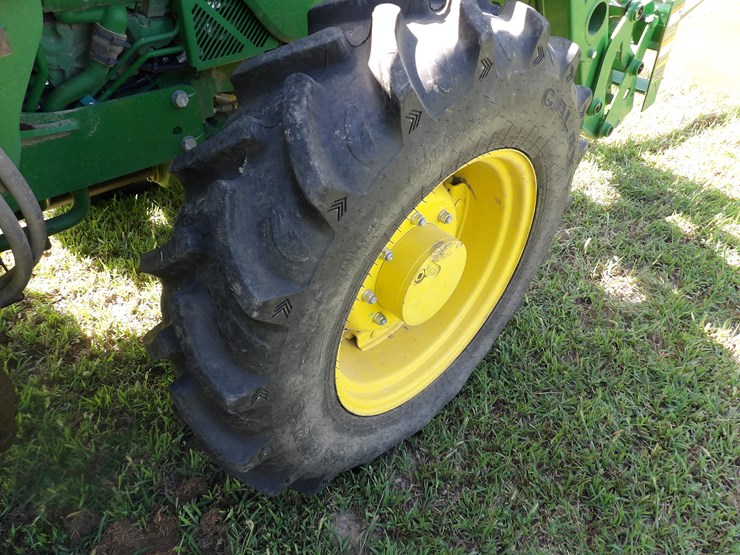 2019-john-deere-5090e-image-11