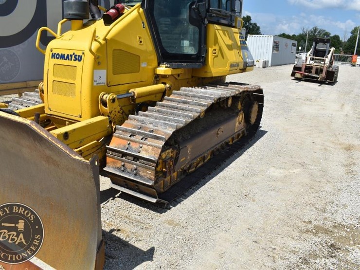 2014-komatsu-d51exi-22-image-31