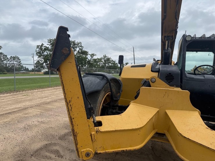 2014-caterpillar-tl943c-image-16