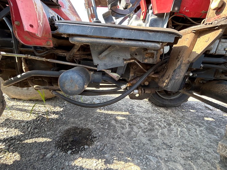 massey-ferguson-1433-image-25