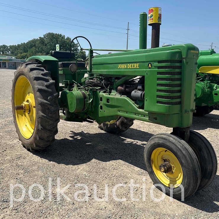 JOHN DEERE A