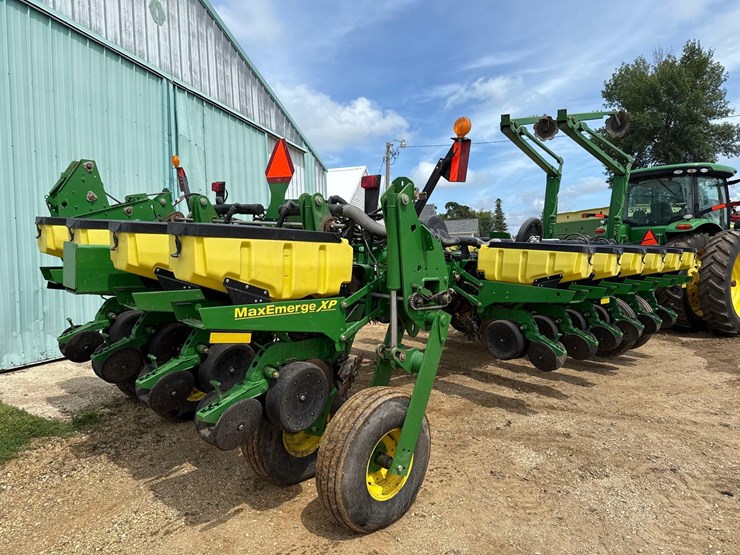 john-deere-1770nt-image-2