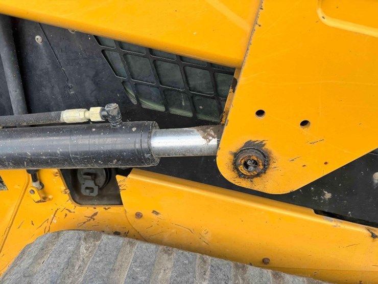 2015-caterpillar-279d-image-17