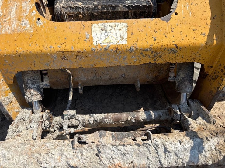 2016-caterpillar-259d-image-20