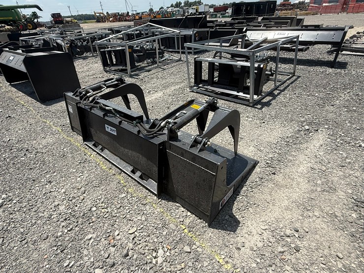 #2017-•-unused-jct-skid-steer-grapple-image-4