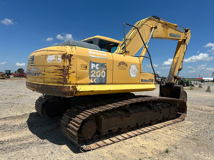 komatsu-pc200-image-3