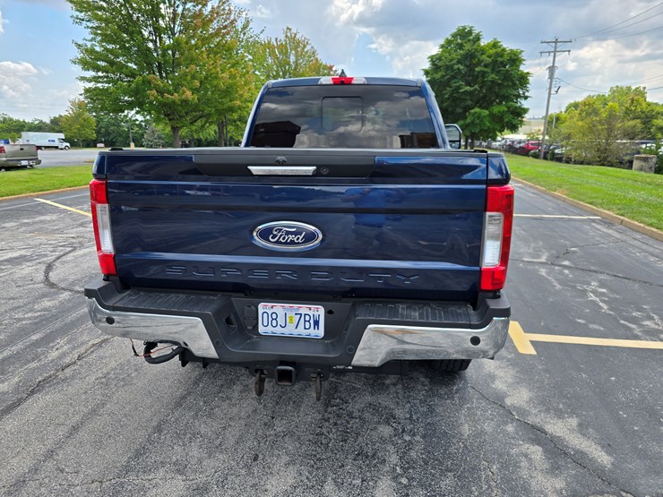 2017-ford-f350-image-22