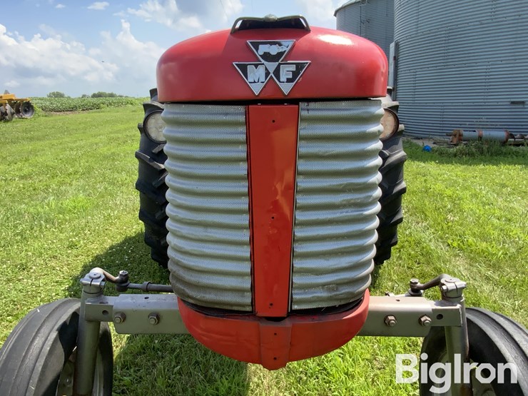 1958-massey-ferguson-65-image-10