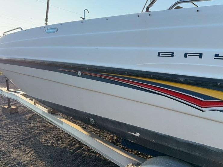 #3056-•-2001-bayliner-21'-ski-boat-image-11