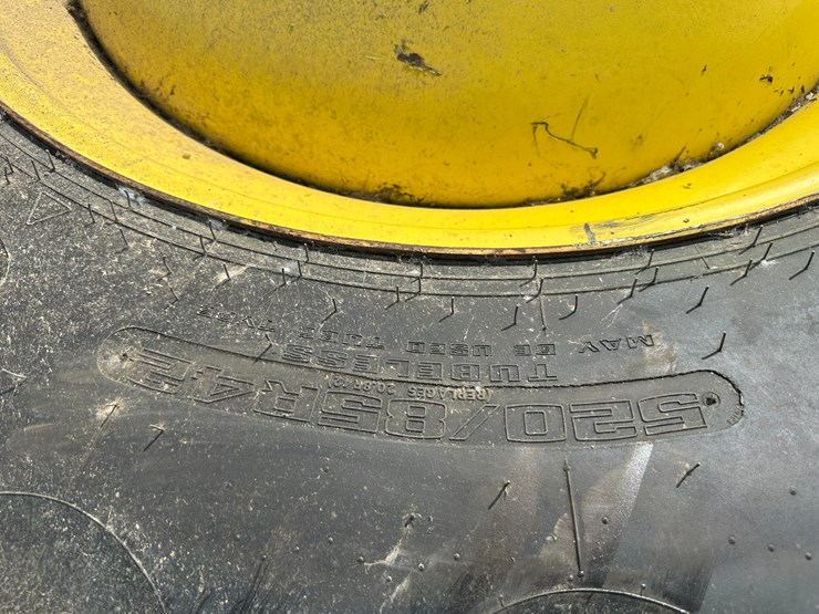 #68-•-lot-of-(4)-520/85r42-combine-tires-w/rims-inv#:-25910-image-5