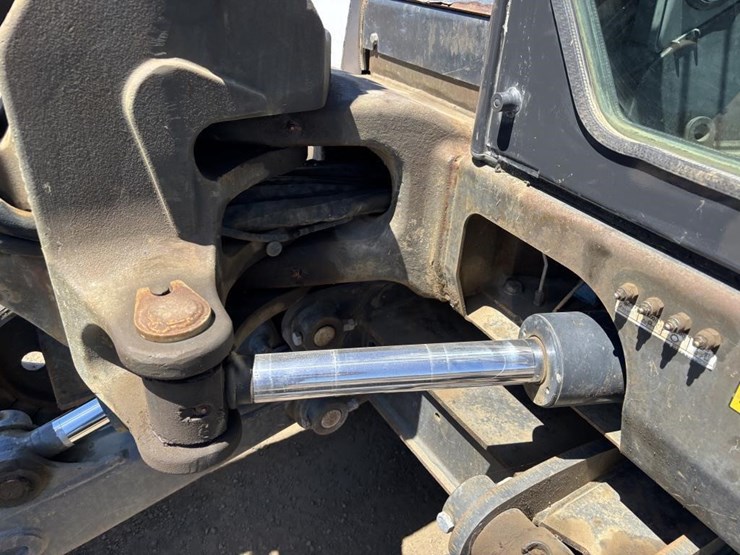 2018-bobcat-e85-image-21