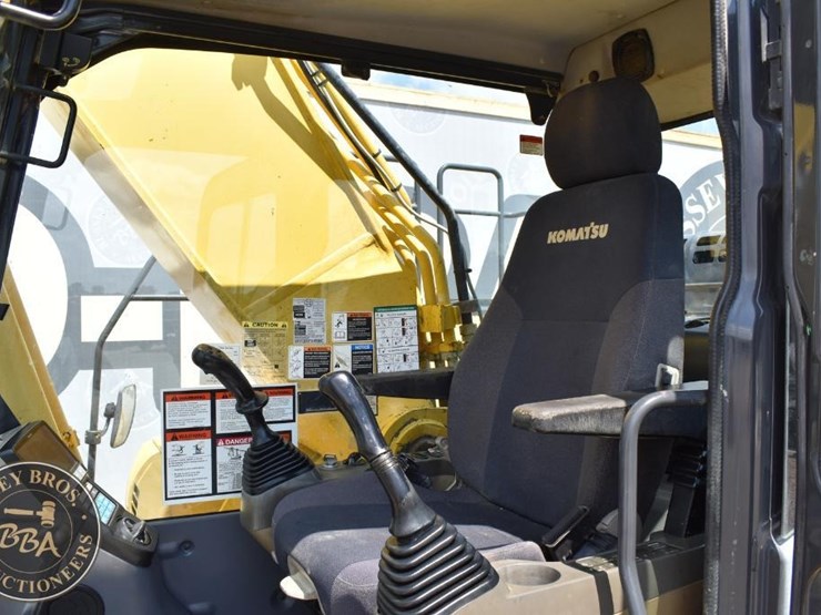 2014-komatsu-pc360-lc-10-image-86