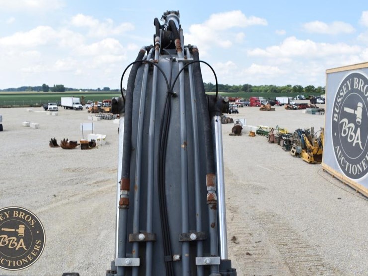 2018-deere-210g-lc-image-77