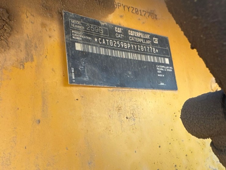 2011-caterpillar-259b3-image-18